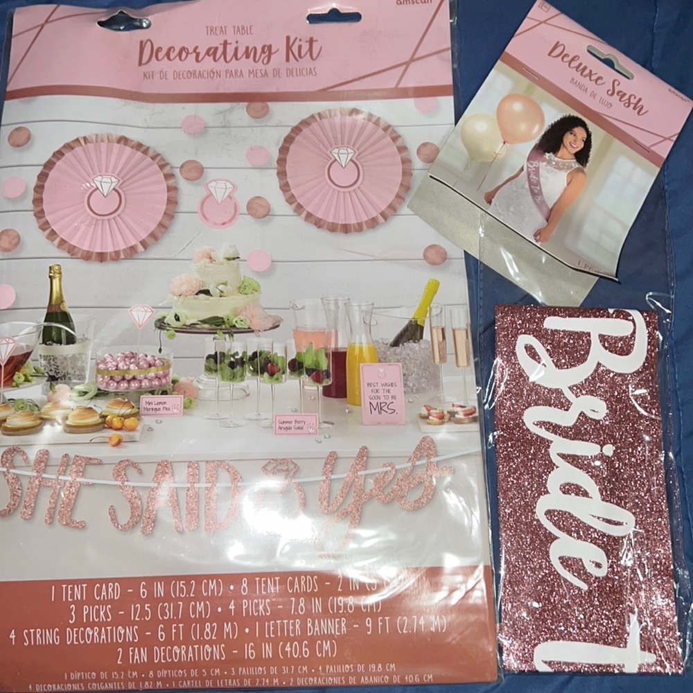 Bride to be sash and decorating table kit